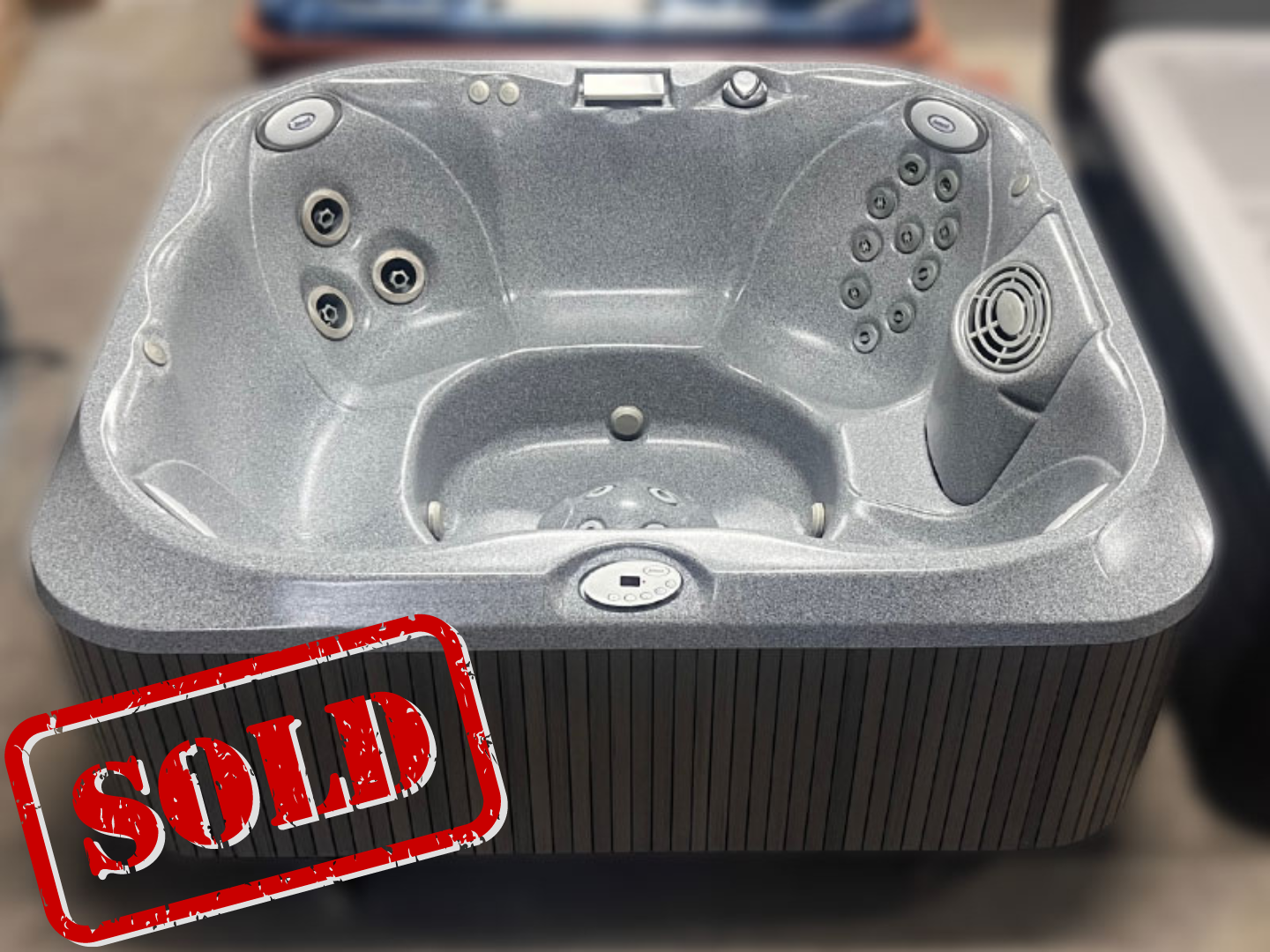 Jacuzzi J340 - SOLD Family Image